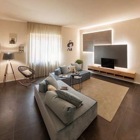 100Towers Deluxe Apartment Альба Экстерьер фото
